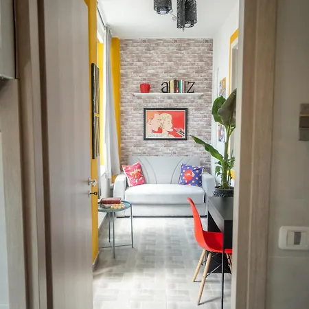 Yellow Pop Apartment - Design e Colore a Roma-2
